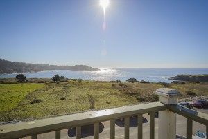 Mendocino Hotel and Garden Suites - Patio Views