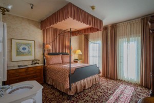 Welcome To The Mendocino Hotel and Garden Suites - Garden Suite